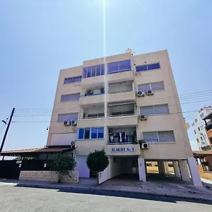 Mackenzie Seaview Paradise Larnaca